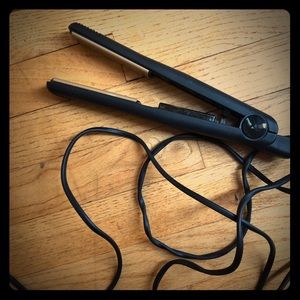 NWOT Hot tools 1” ceramic flat iron straightener